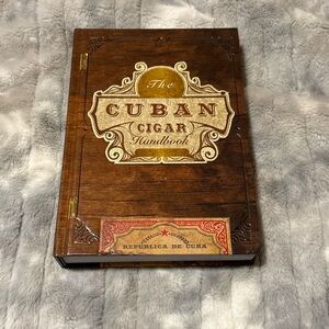 Men’s Gift Cuban Cigar Handbook Hardcover – Mint Condition, Vintage-Style Design
